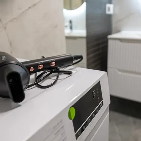 Apartament Romantic Loft By Fengshui4u Z Wanną W Sypialni, Klimatyzacją I Bezpłatnym Parkingiem Łódź