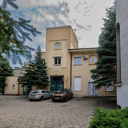 Romantic Loft By Fengshui4u Z Wanną W Sypialni, Klimatyzacją I Bezpłatnym Parkingiem